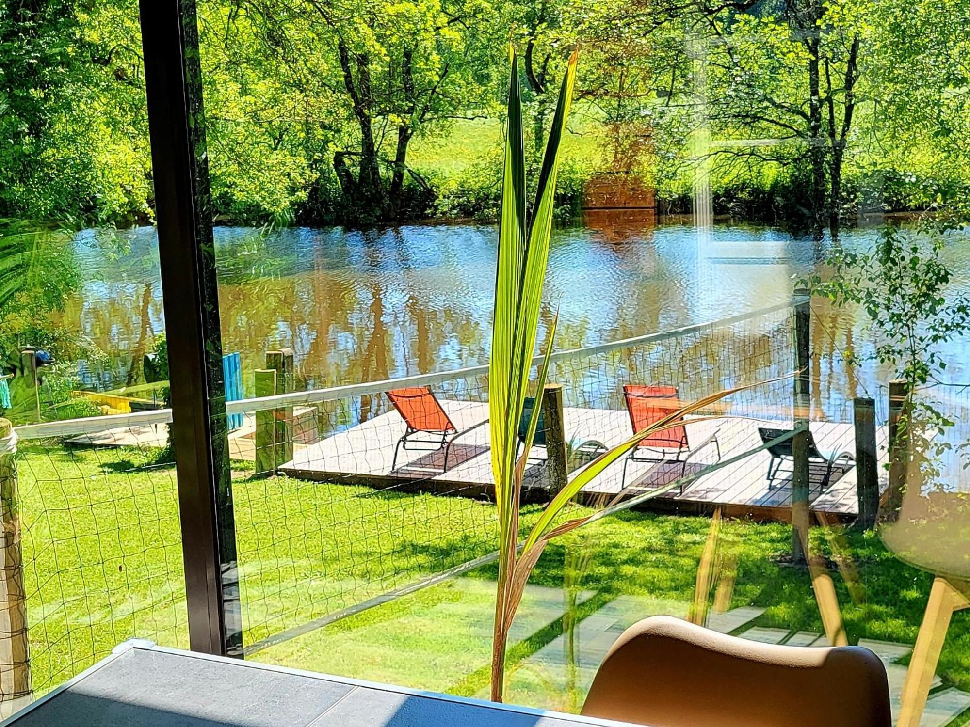 Villa Chez Nirina Proche Puys Dufou Mortagne-sur-Sevre Exterior foto
